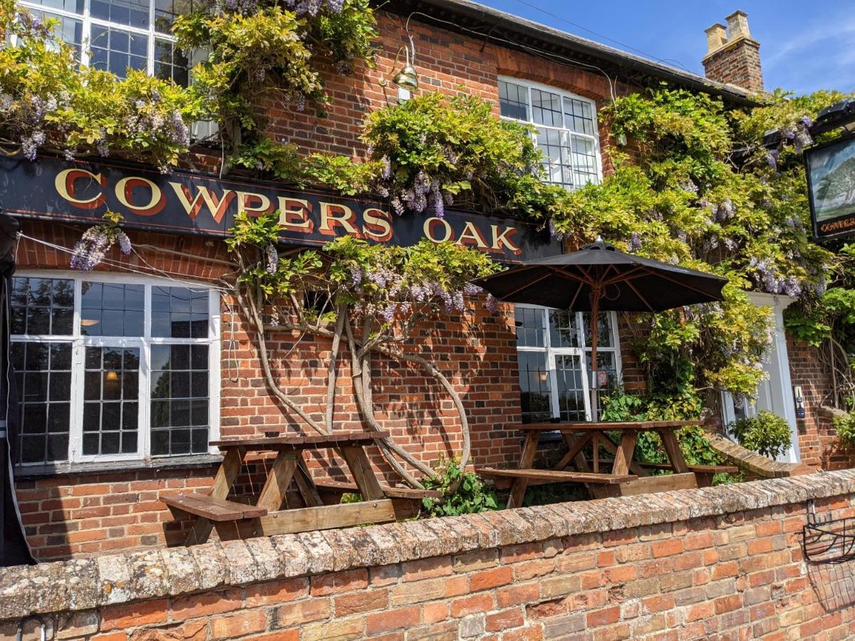 Cowpers Oak Acomodação com café da manhã Olney Exterior foto